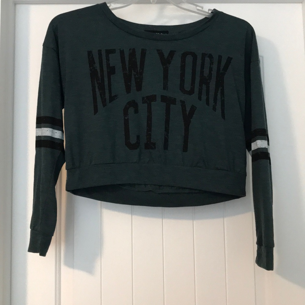 Long sleeved crop top